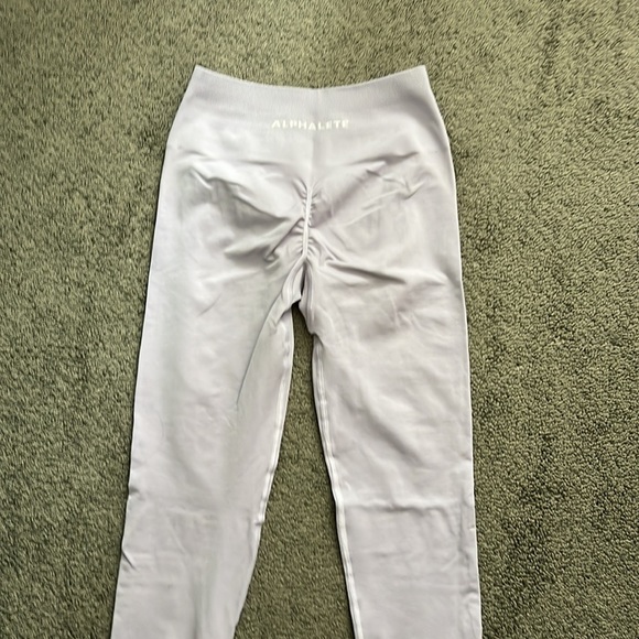 Alphalete amplify leggings misty lilac size small - Picture 4 of 6